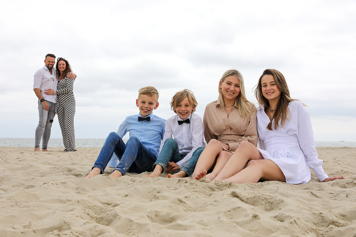Familiefoto's na verloving  op Texel - Fotograaf Texel