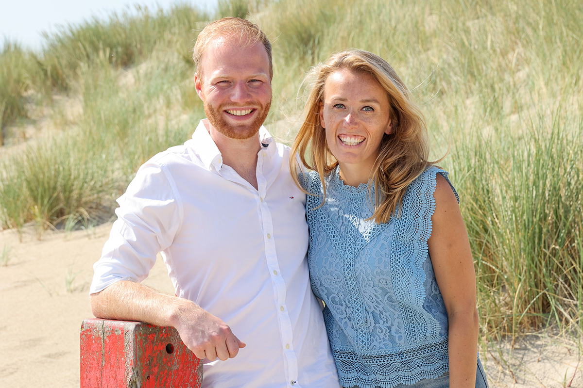 Spontane fotograaf Texel - familiefoto op strand van texel