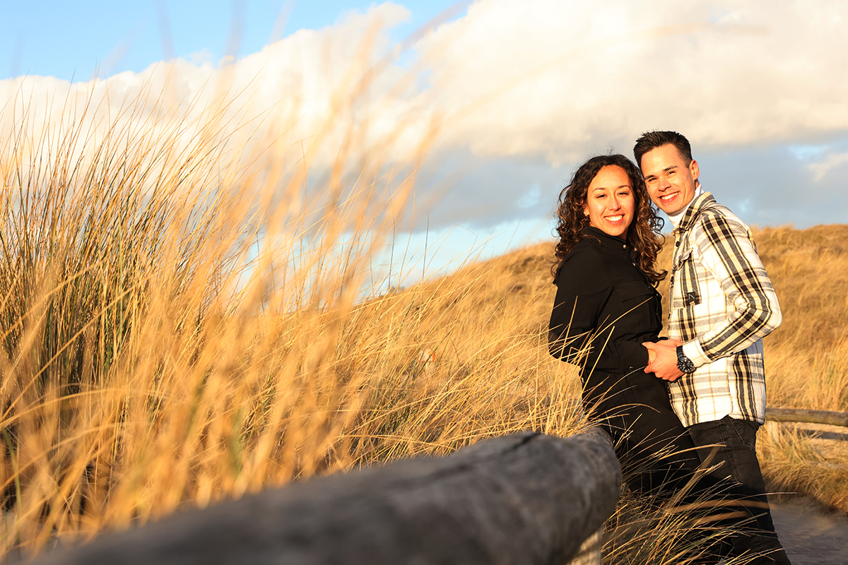 Verlovingsfotoshoot bij de vuurtoren van Texel - Fotograaf Texel