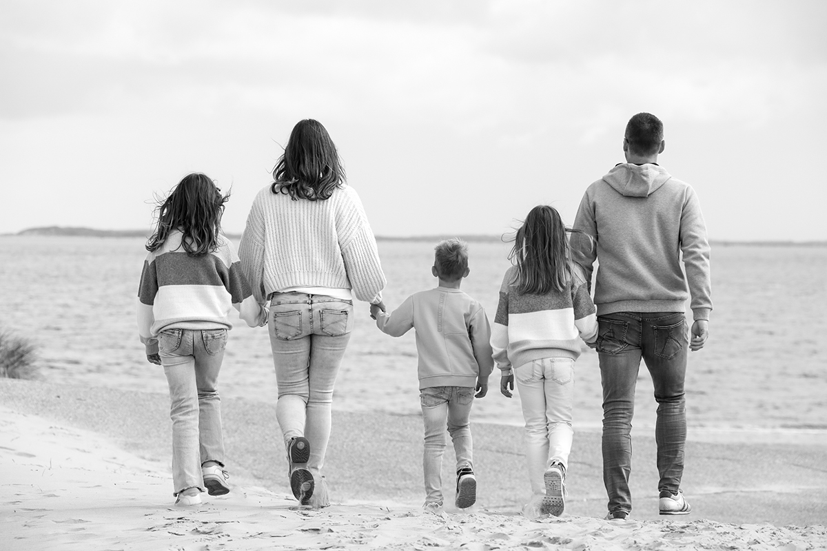 Zwart Wit foto's op strand van Texel