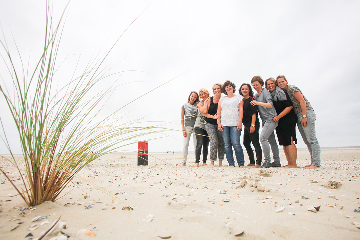 Wat te doen met vrijgezellenfeest op Texel - fotoshoot op het strand