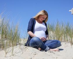 Zwangerschaps foto duinen Texel