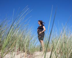 Zwangerschapsfotoshoot duinen Texel.