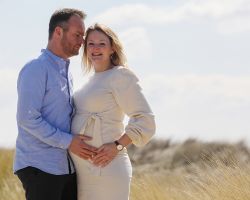 Zwangerschaps foto duinen Texel