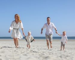 familiefoto strand texel