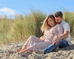 Zwangerschapsfoto duinen Texel