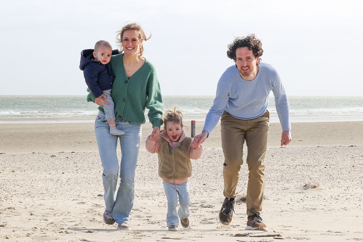 Spontane familiefotos in de winter op Texel