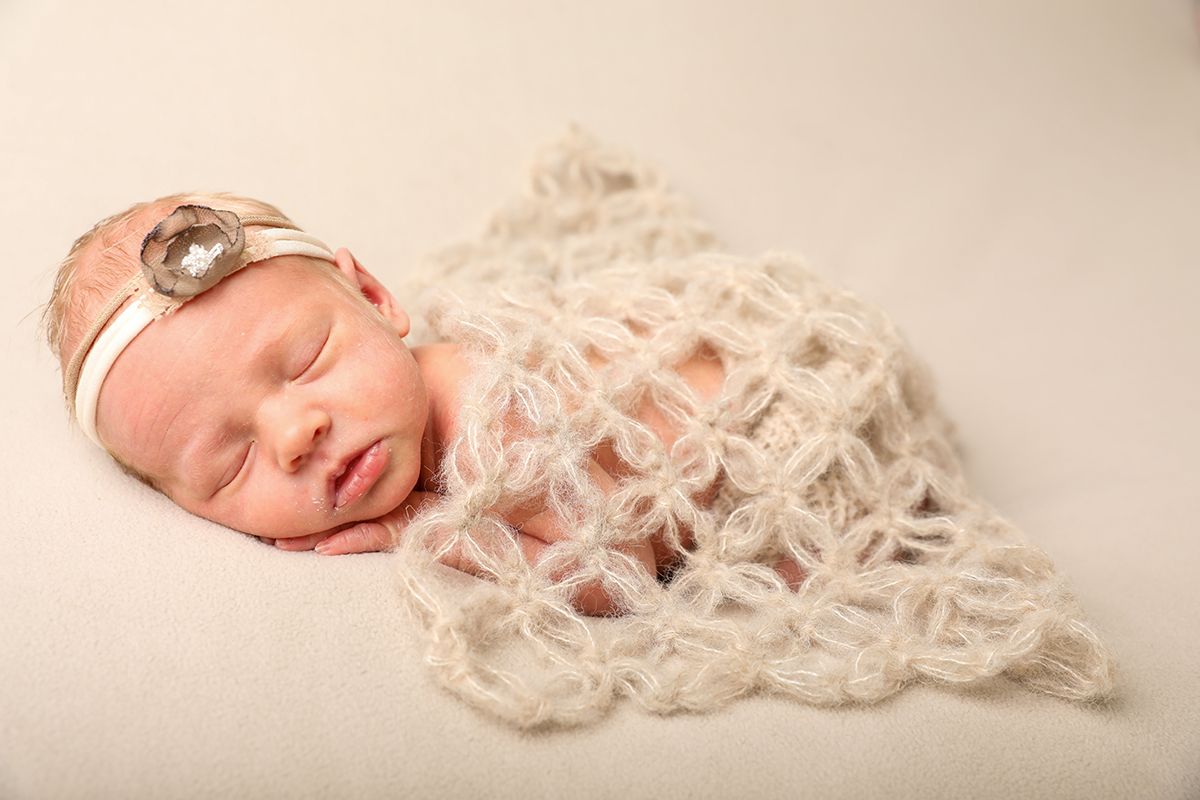 Newborn fotograaf op texel, stijlvol en puur