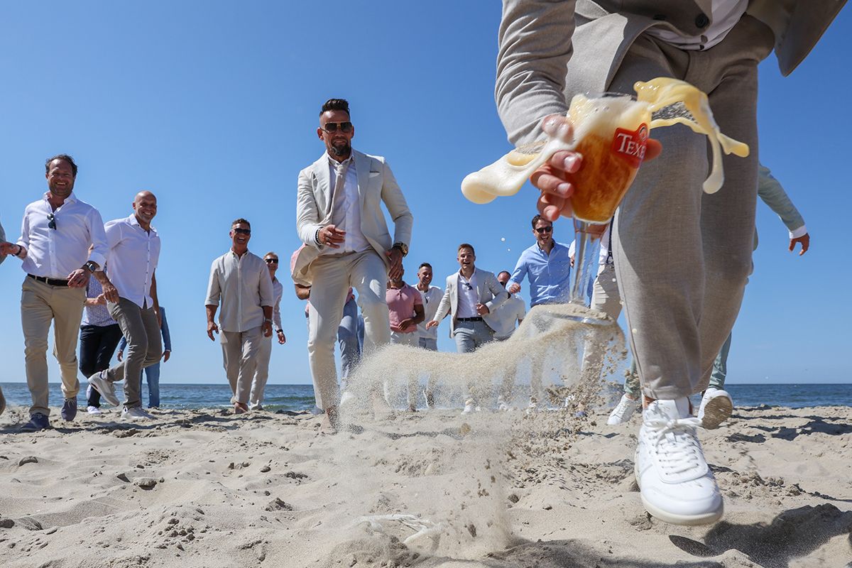 Trouwen op Texel is Skuumkoppe  - Trouwfotograaf Texel - Foto Sanne