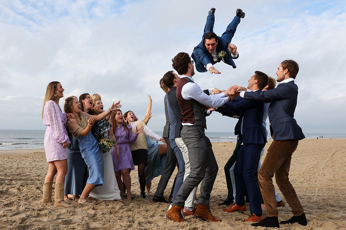 Familiefotos op je bruiloft op strand van Texel