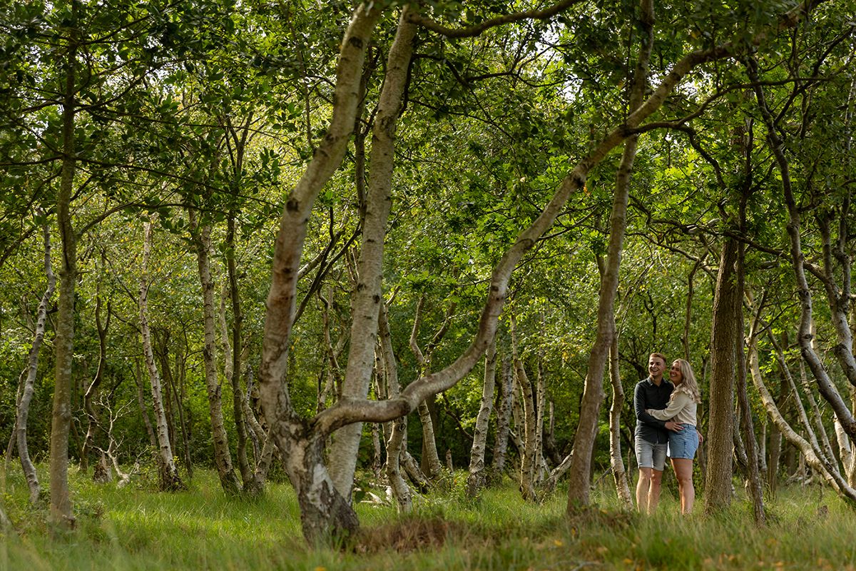 Loveshoot in het bos van Texel