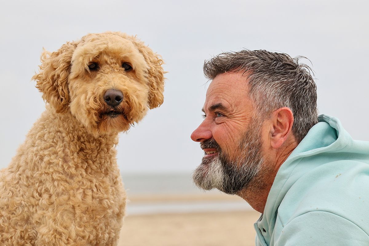 Hond ook op de foto tijdens familiefotoshoot