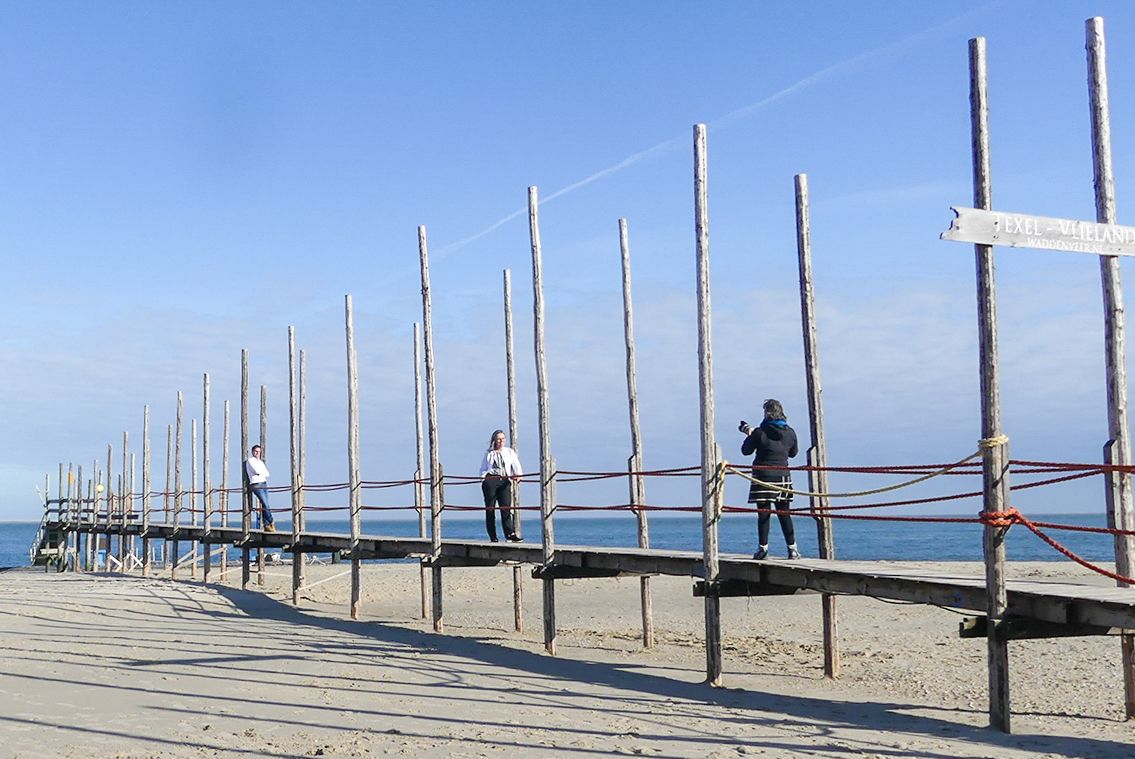 Fotograaf Texel aan het werk op de Steiger van Waddenveer De Vriendschap