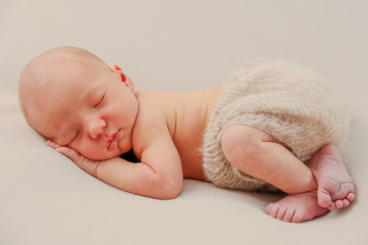 Newborn fotograaf op texel, op locatie thuis